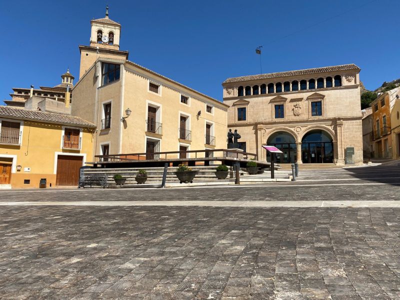 Turismo en Jumilla, Murcia. Descubre qué hacer y qué ver explorando la historia y la cultura.